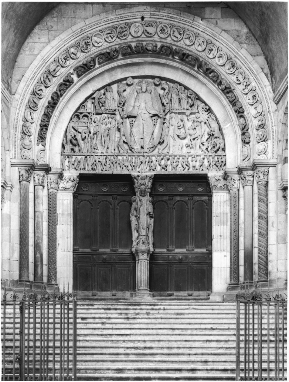 Batı Portalı