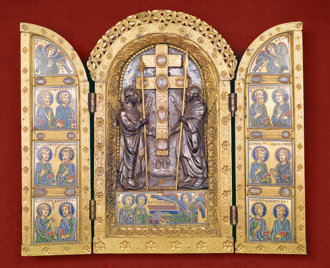 Reliquary (şampanya emayeli bakır yaldızlı) by Godefroid de Huy