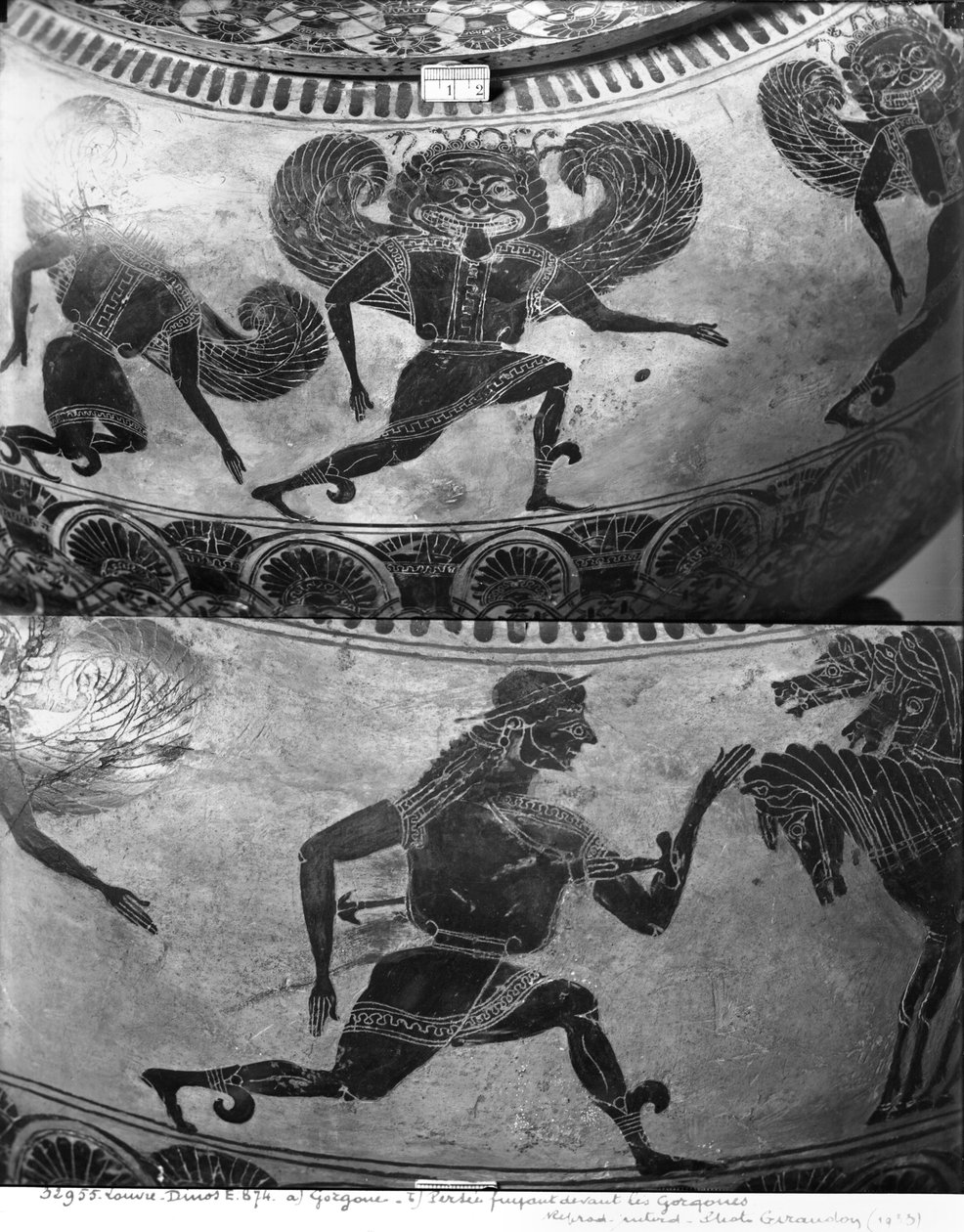 Gorgonlardan kaçan Perseus