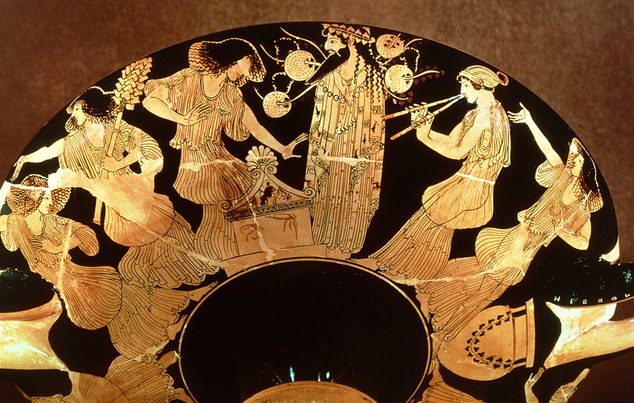 Ressam Makron tarafından Dionysos ve Maenadları tasvir eden tavan arası kırmızı figür kyliks, MÖ 490-80 dolayları (seramik) by Greek