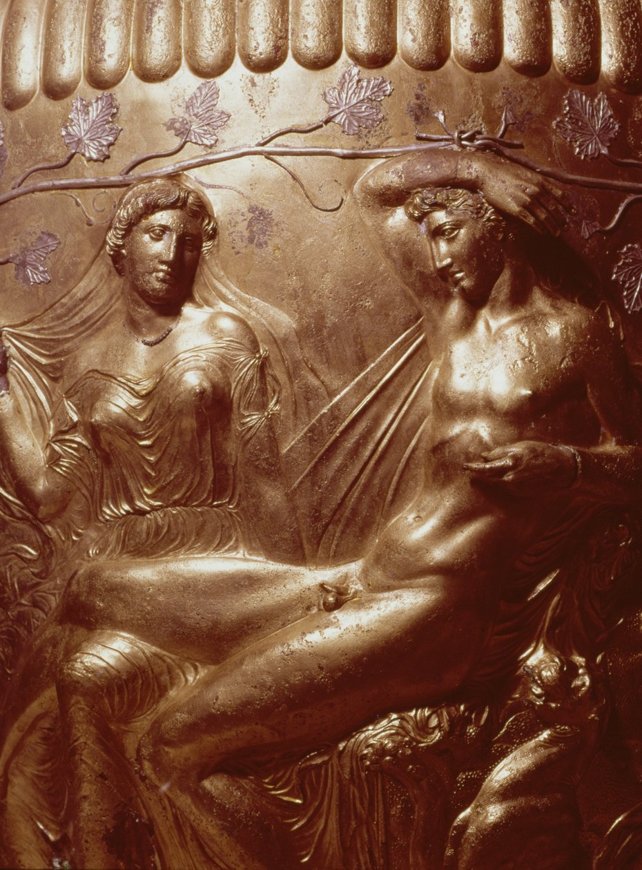 Dionysos ve Ariadne yaldızlı bronz tasvir eden Derveni Krater
