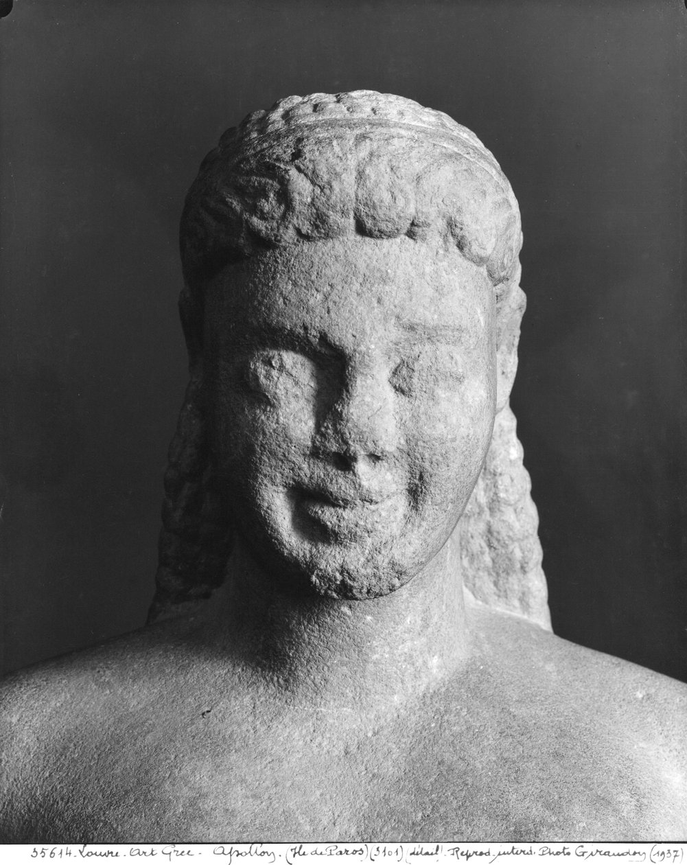 Kouros, Paroslu, Asklepios kutsal alanı yakınında, MÖ 540 dolayları (mermer) (detay) (ayrıca bkz. 154092) by Greek