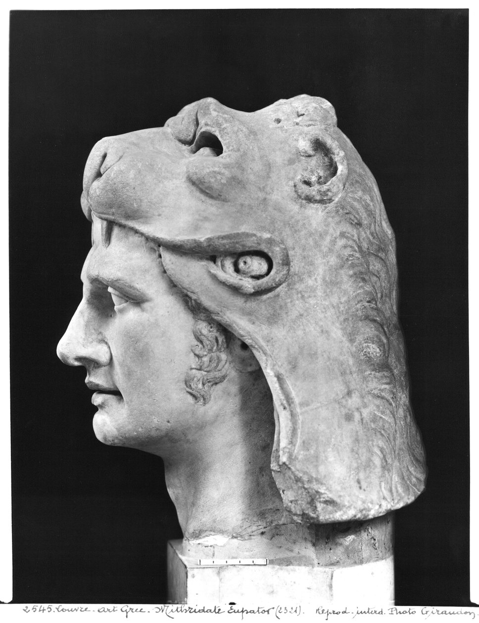Mithradates VI (MÖ 132-63) Eupator, Pontus Kralı (mermer) (ayrıca bkz. 159138) by Greek