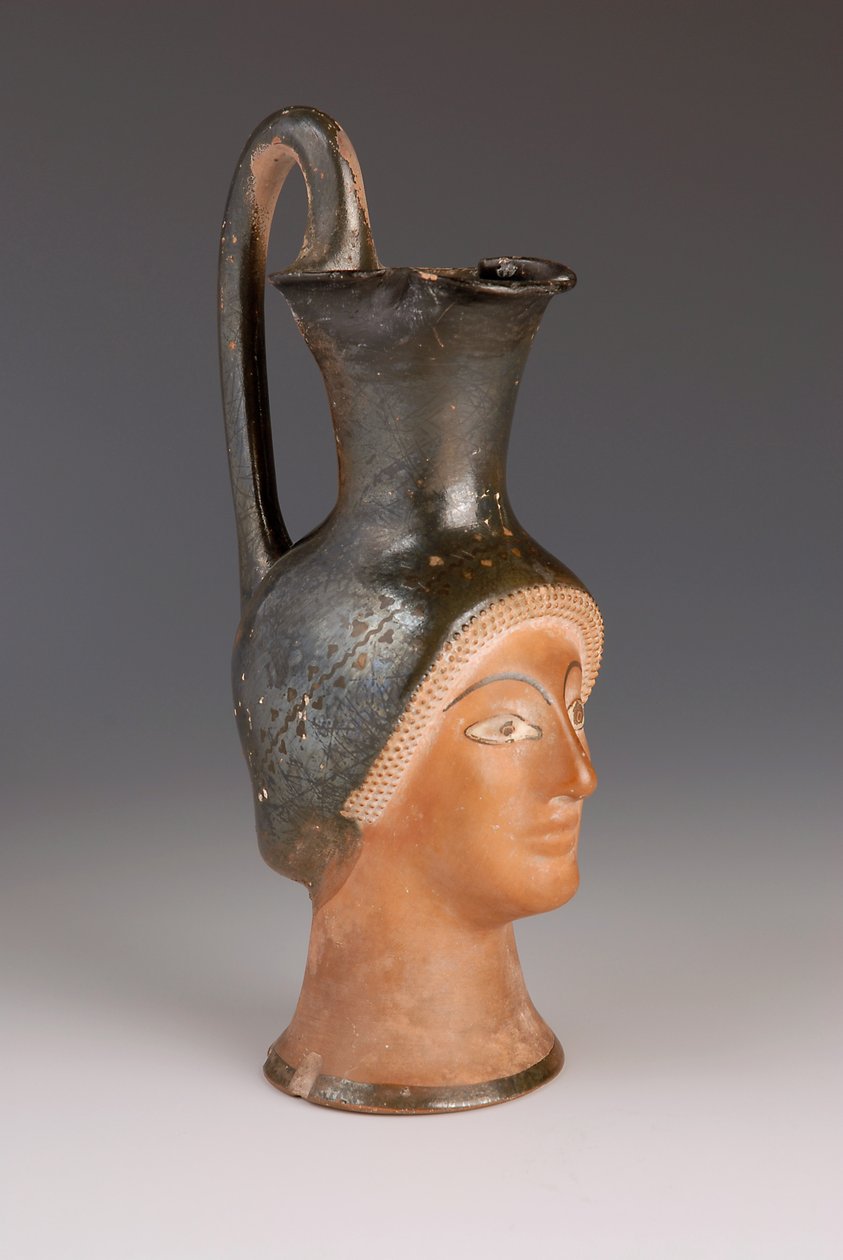 Dişi başı şeklinde Oenochoe (pişmiş toprak) by Greek