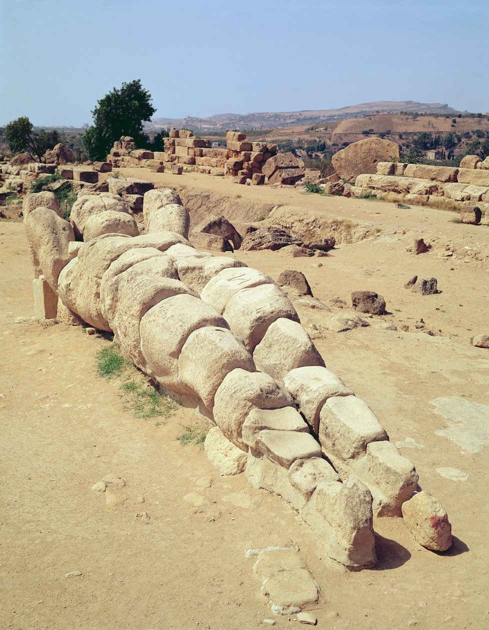 Dev Telemon heykellerinden birinin görünümü, Olympia Zeus Tapınağı, MÖ 480 dolayları by Greek