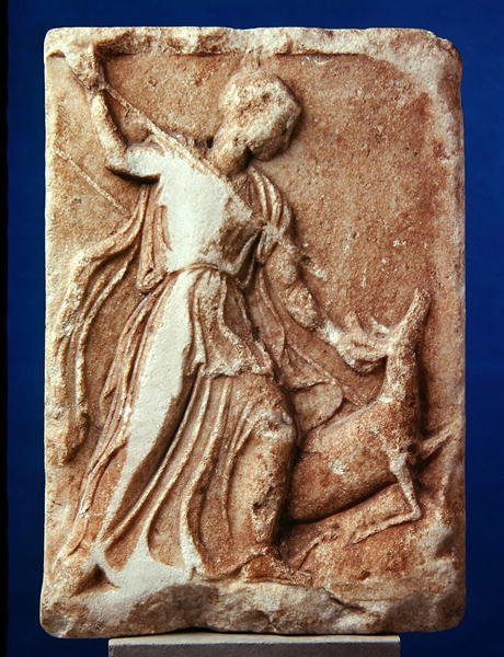 Artemis avcılığı, MÖ 410 dolayları (mermer) by Greek