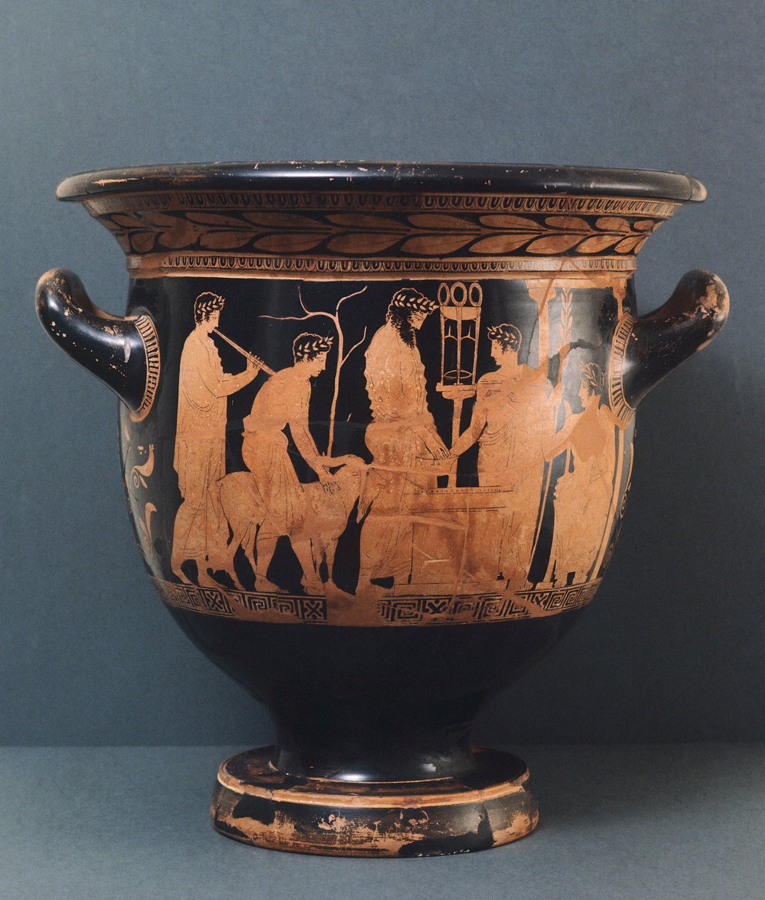 Kleophon ressamının tavan arası vazosu, MÖ 5. yy (kırmızı çanak çömlek) by Greek