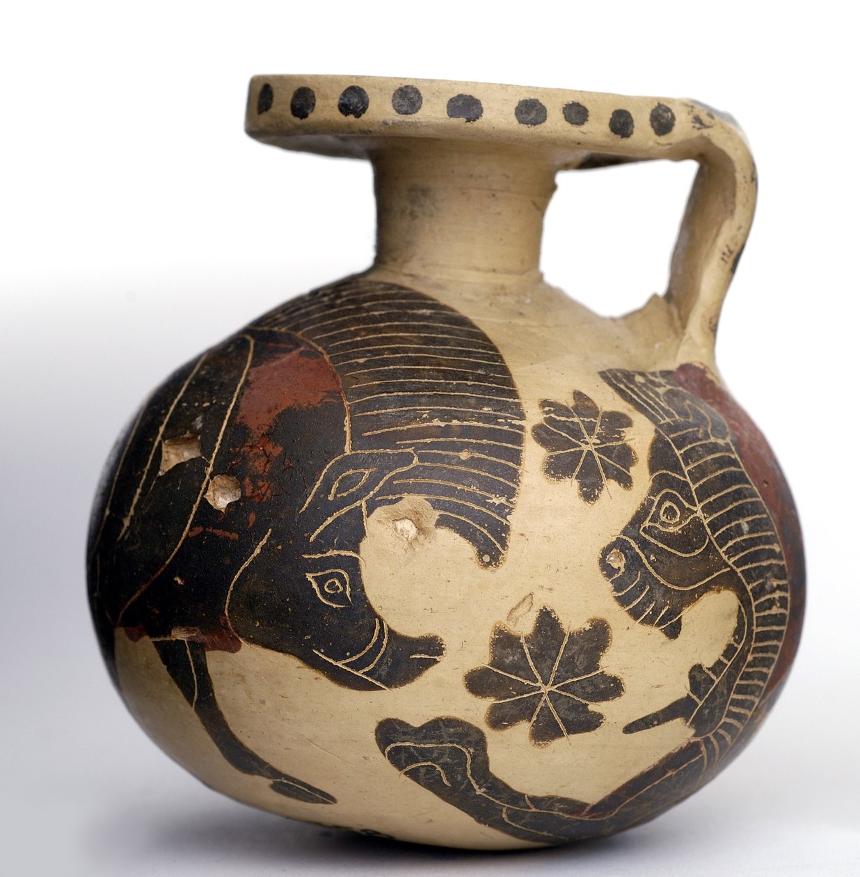 Hayvanları betimleyen Korint siyah figürlü küresel aryballos, Orta Korint Dönemi (MÖ 600-575) (kil) by Greek