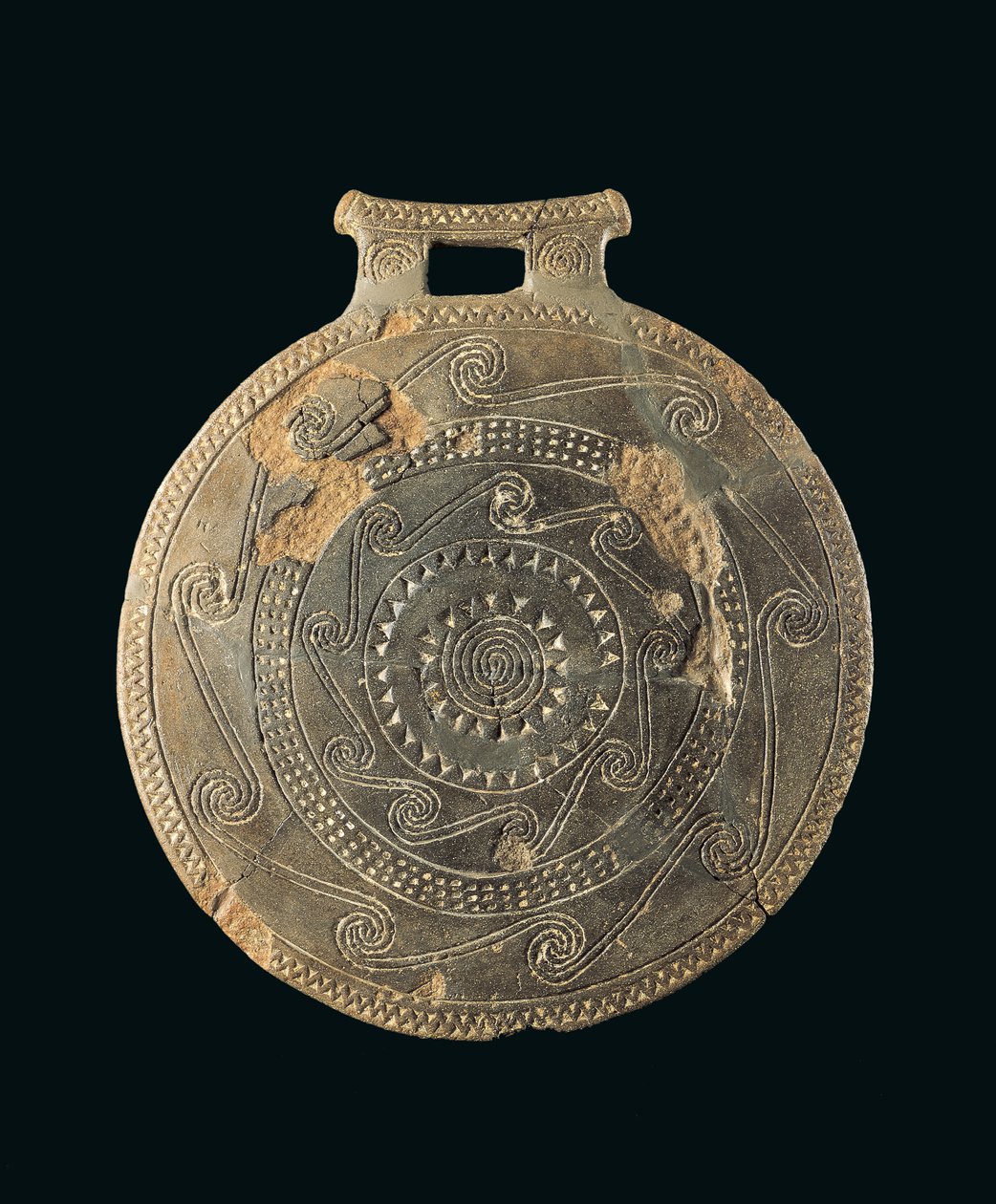 Euboea (Evvoia) Erken Kiklad I-II Dönemi, Kampos Evresine (MÖ 2800-2700) ait, dönen spiralli ve üçgenli tavada (kil) by Greek