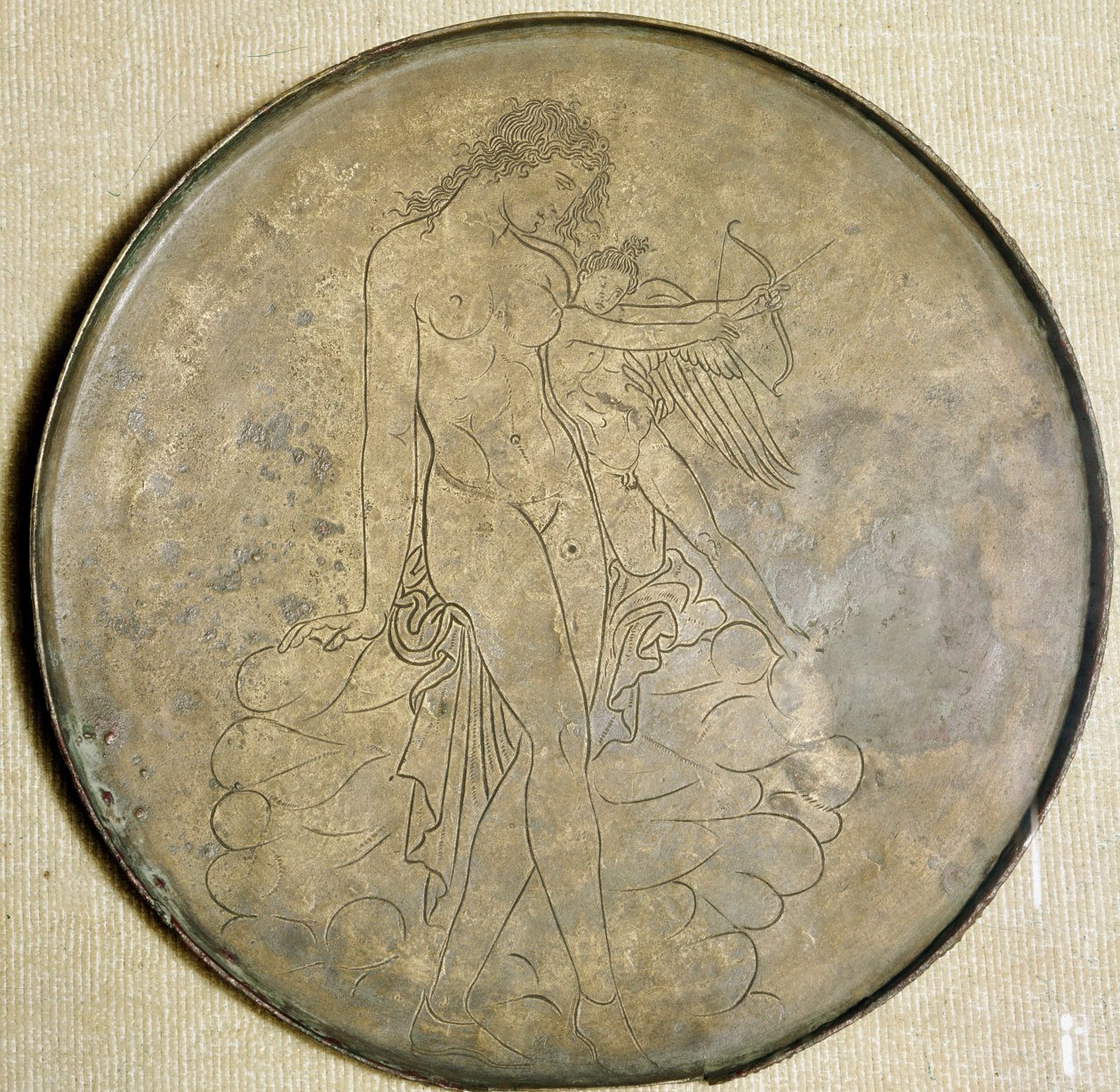 Yunan Sanatı: “” Afrodit ve Eros”” Bronz ayna. MÖ 350, Louvre Müzesi by Greek