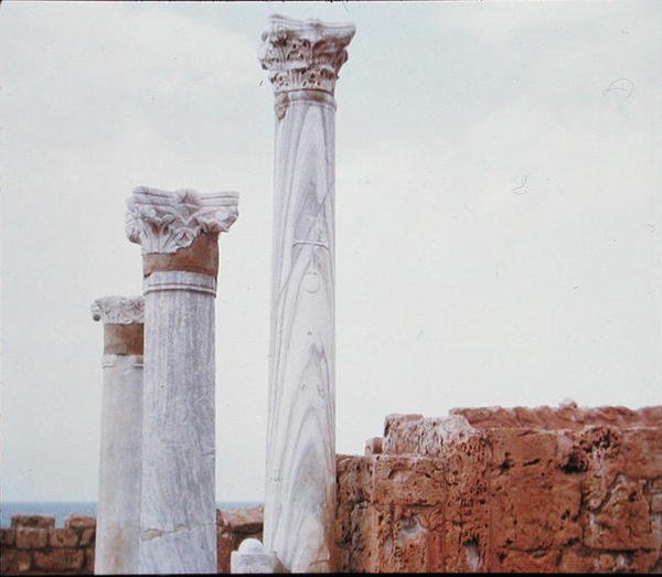Mermer sütunlar (fotoğraf) by Greek