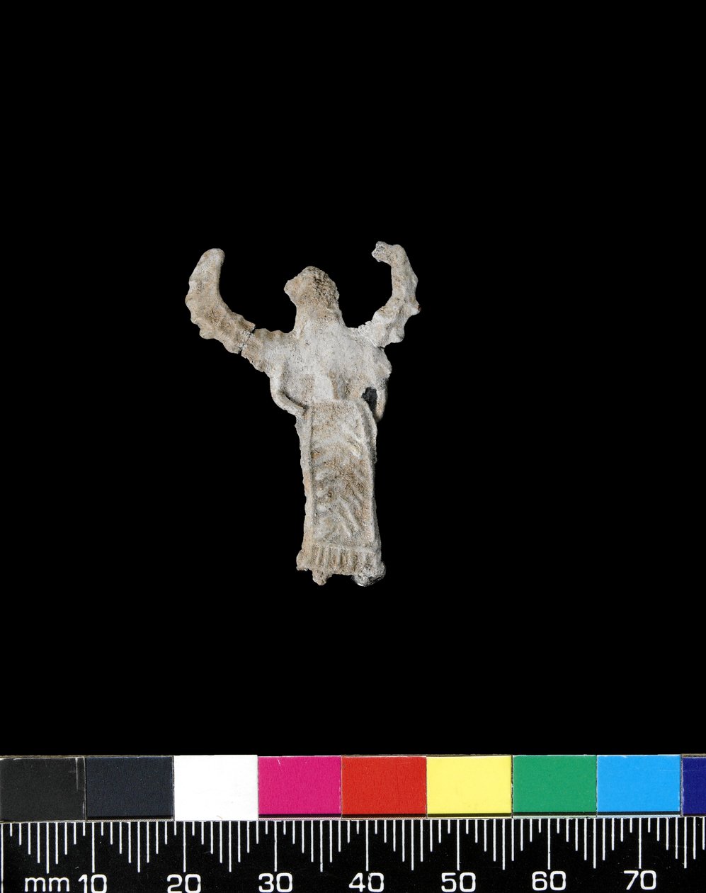 Kanatlı bir tanrıçanın kabartma süsü (kurşun) by Greek