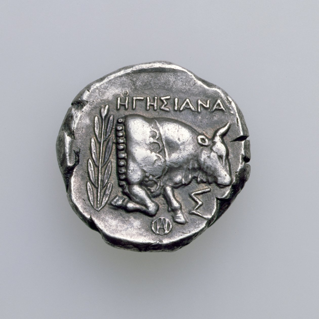 Bir boğayı betimleyen Samos, Ionia tetradrachm, MÖ 390 dolayları (ters) (gümüş) (ön yüz için bkz. 168076) by Greek School
