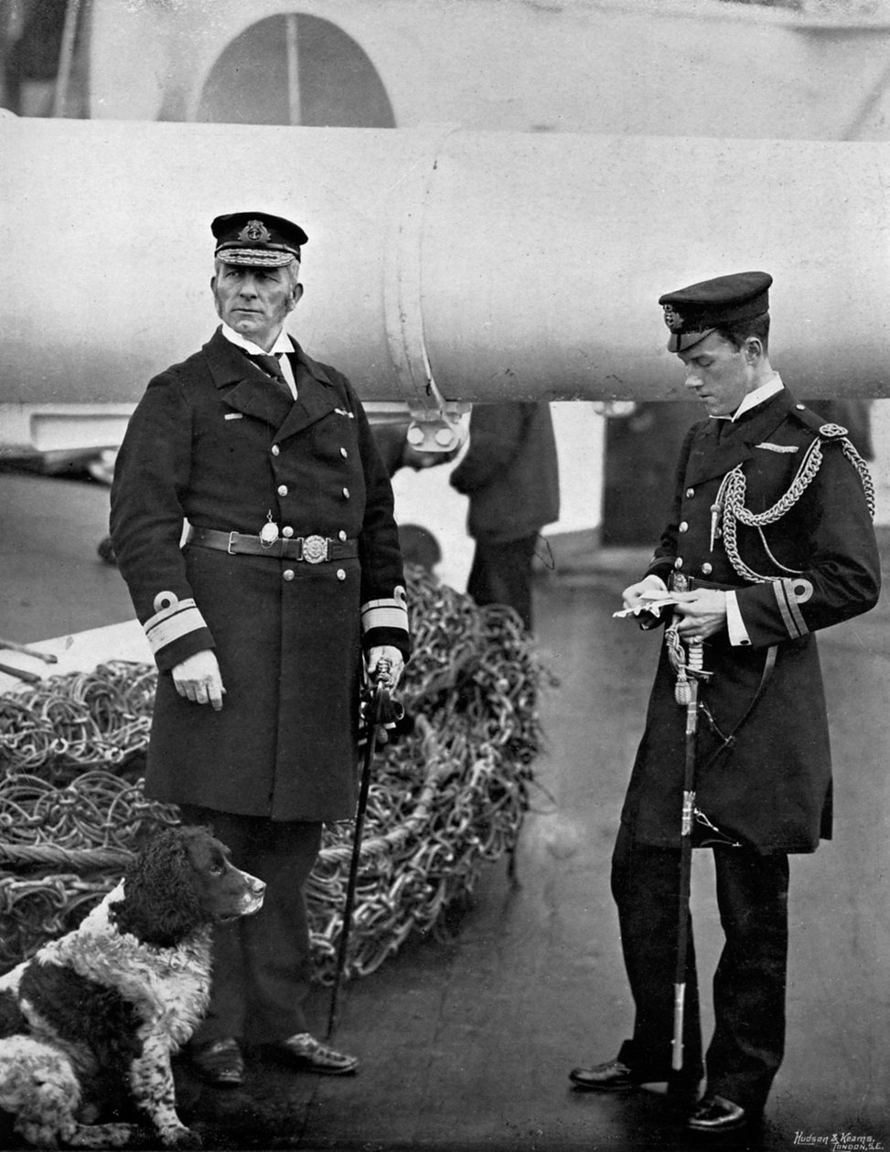Tuğamiral Arthur Alington ve Bayrak Teğmen William George Elmhirst Ruck-Keene, 1896. by Gregory and Co