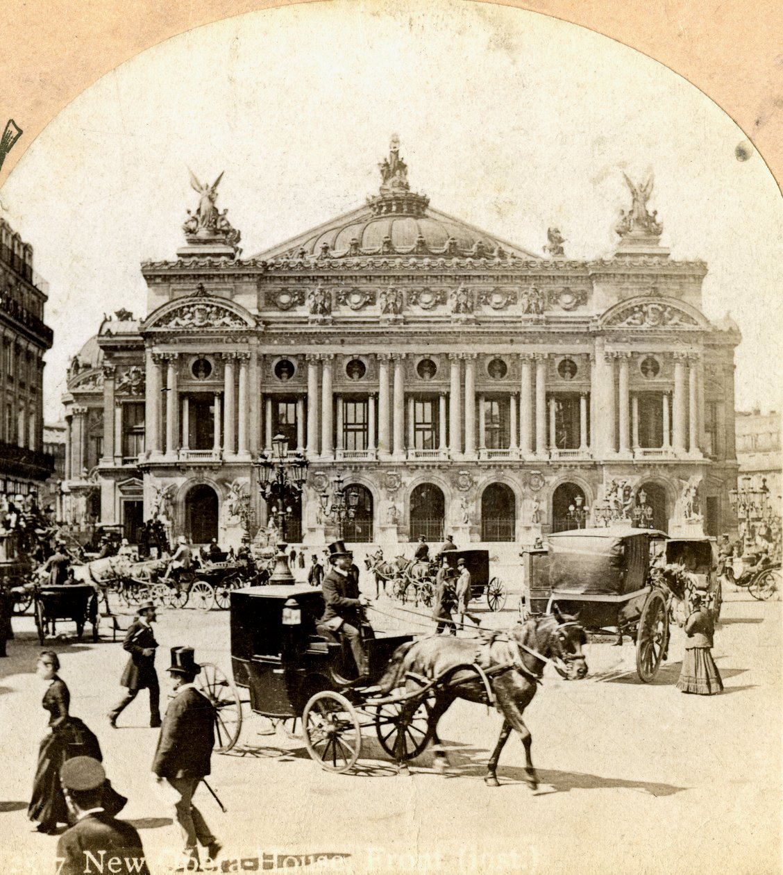 Grand Opera House, Paris, 19. yüzyılın sonlarında. by Griffith and Griffith