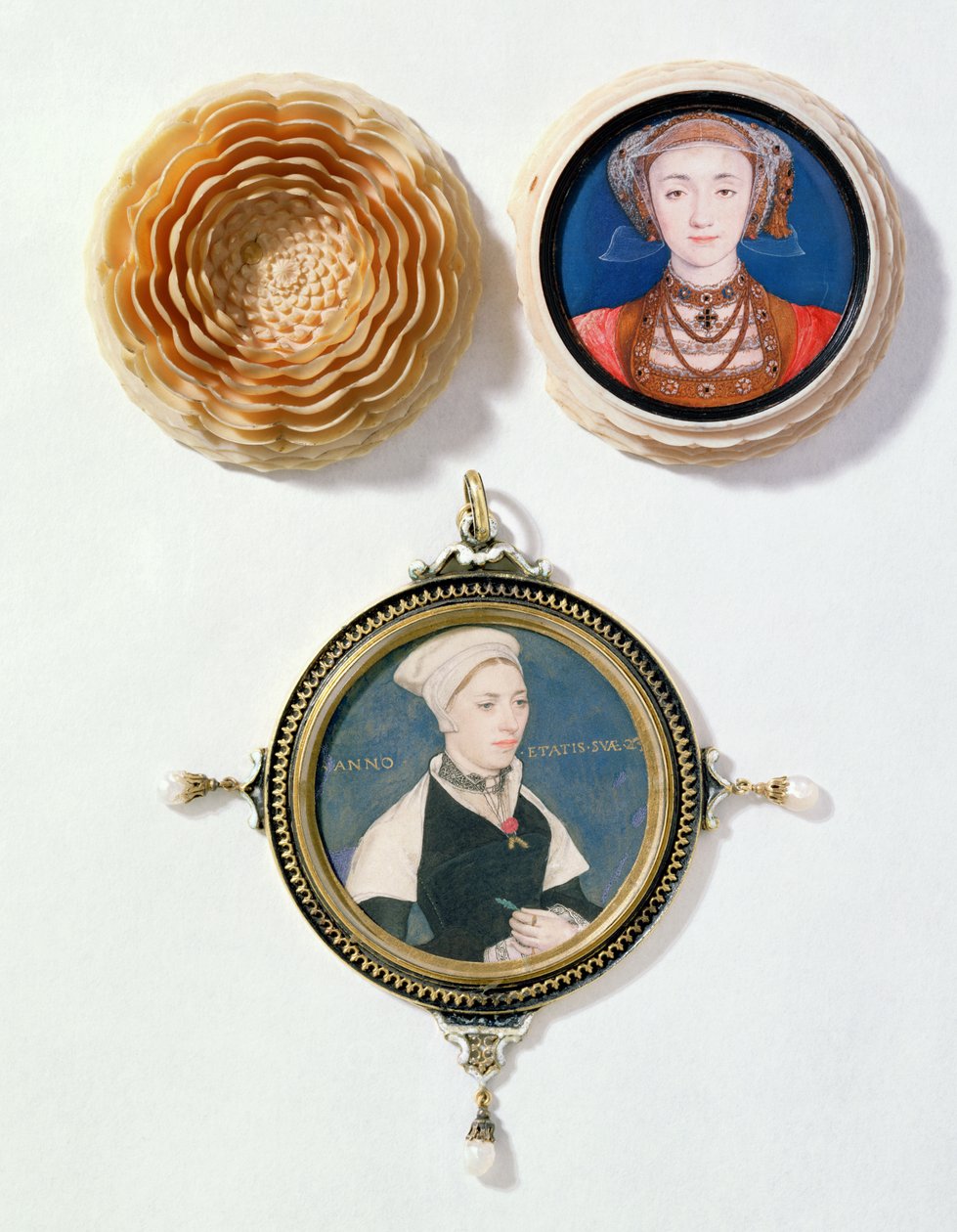 Anne of Cleves (üstte), 1539 (parşömen üzerinde wc) ve eskiden Mrs. Robert Pemberton olarak bilinen Jane Small (altta), c.1540 (oyun kartına monte edilmiş parşömen üzerinde wc) by Hans Holbein der Jüngere