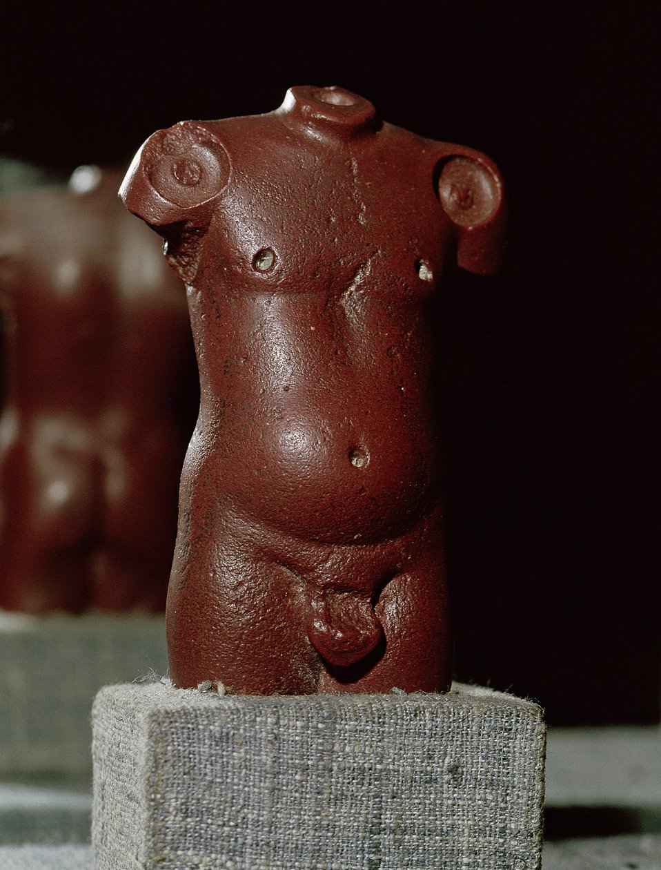 Mohejo-Daro'dan erkeksi gövde, İndus Vadisi, Pakistan, MÖ 3000-1500 by Harappan