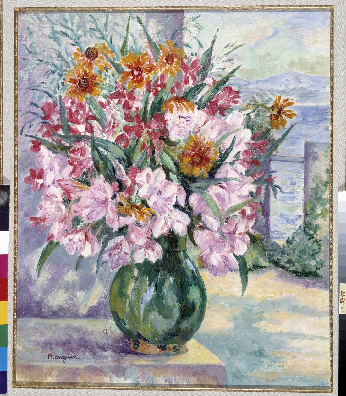 Denizin önündeki terasta çiçek vazosu 1941 (resim) by Henri Charles Manguin