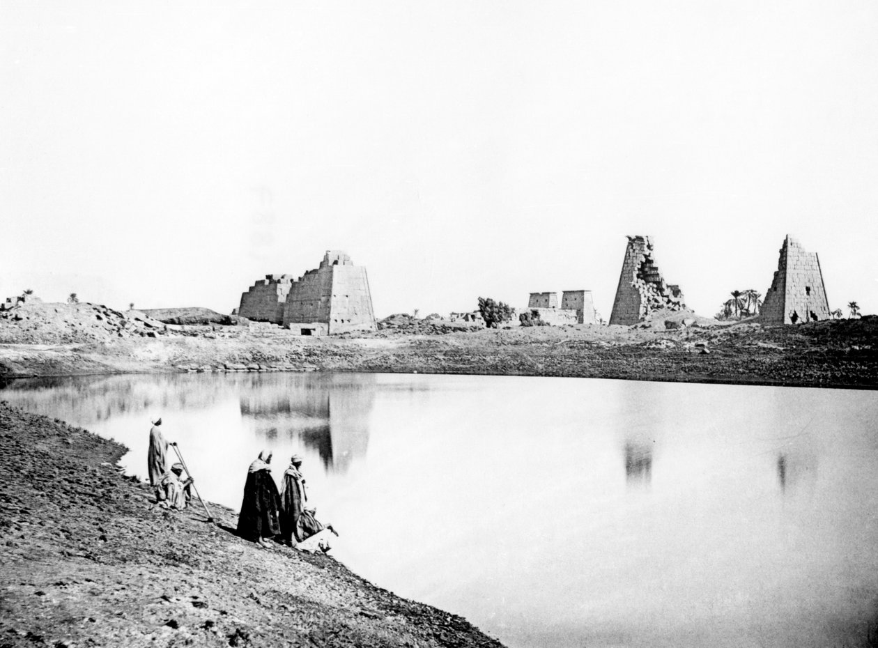 Kutsal Göl ve tapınak kalıntıları, Karnak, Nubia, Mısır, 1887 by Georges Henri Bechard