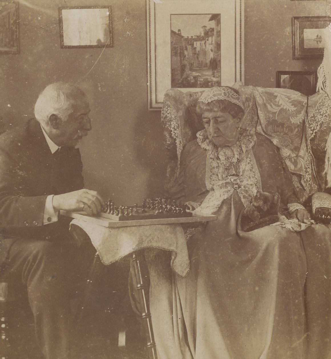 (Hardinge Hay Cameron ve Lady Dalrymple Satranç Oynarken) by Henry Herschel Hay Cameron