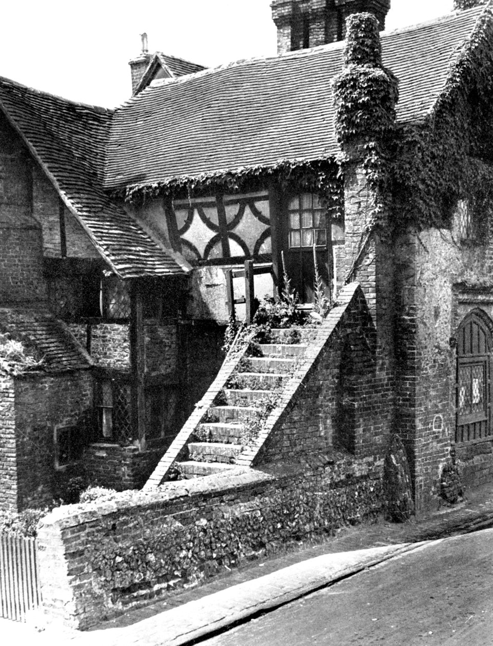 Manor House, Ditchling, Doğu Sussex, 1924-1926. by Herbert Felton