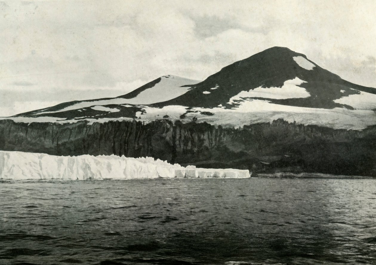 Cape Crozier: Büyük Buz Bariyerinin Sonu, c19101913, 1913 by Herbert Ponting