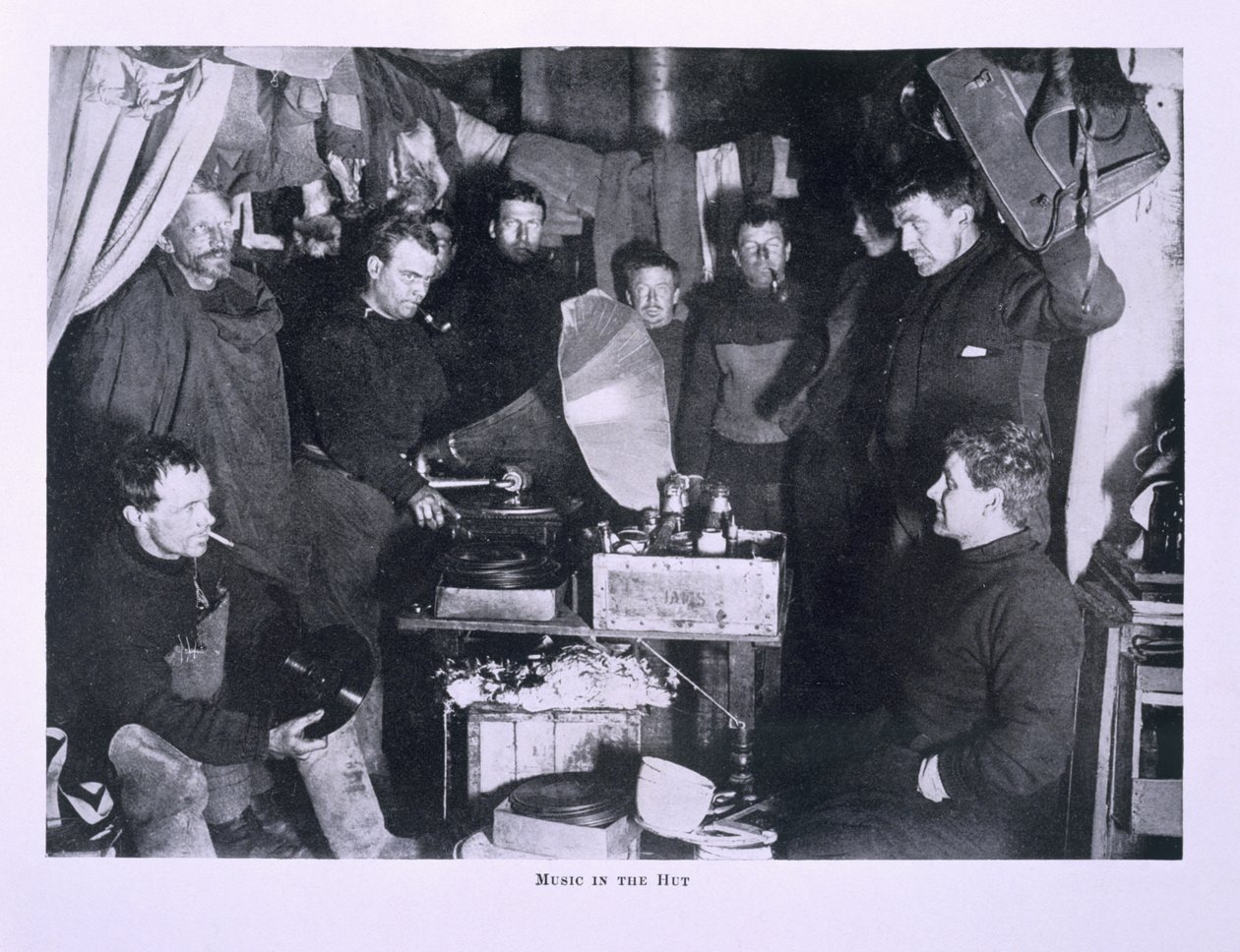 Kulübede Müzik (Capt. Scott dahil), 