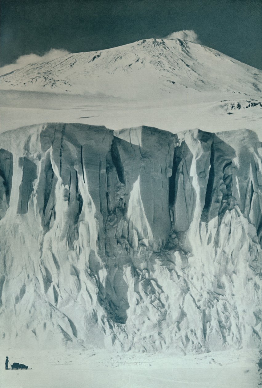 Erebus Dağı Surları, c1911, 1913 by Herbert Ponting