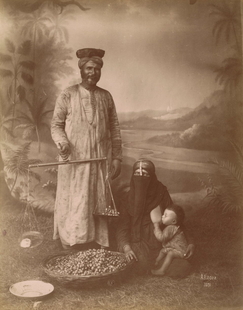 Orta Doğu Ailesi by Hippolyte Arnoux