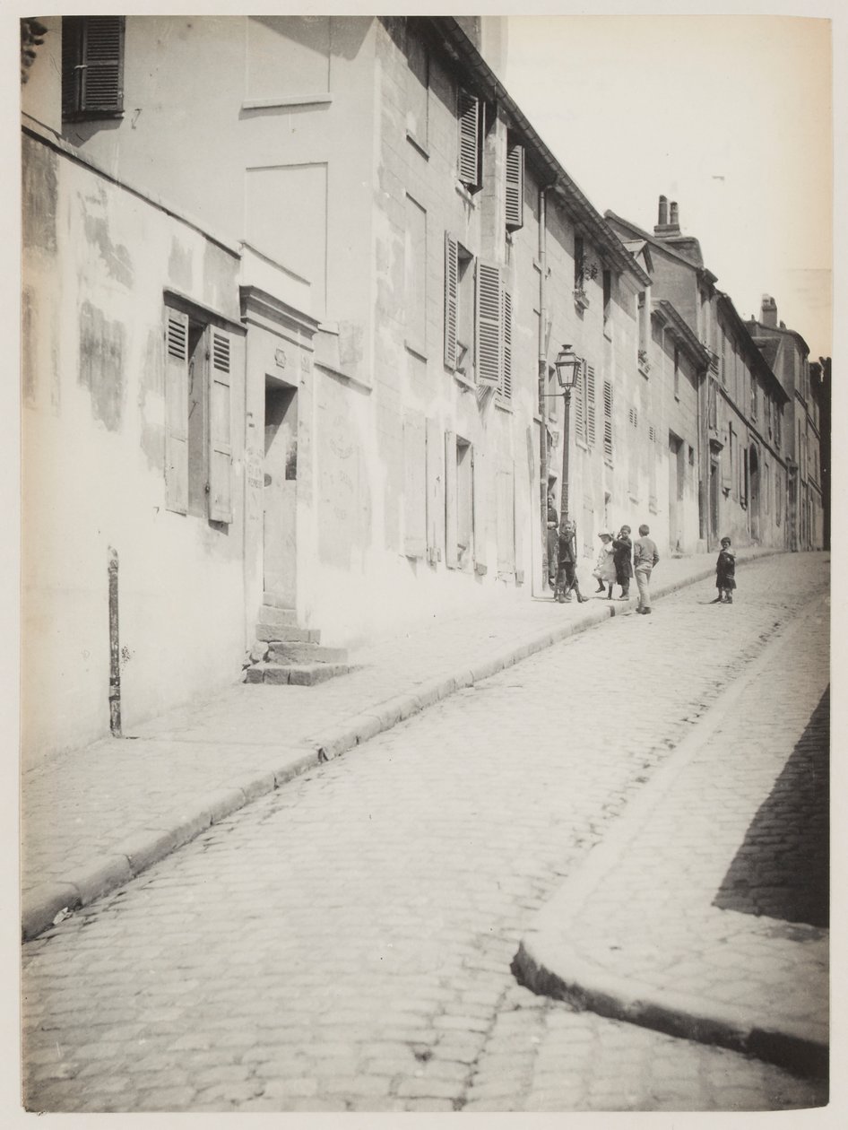 Montmartre, Paris#39;te bir sokak, 1890 dolayları (fotoğraf) by Hippolyte Blancard