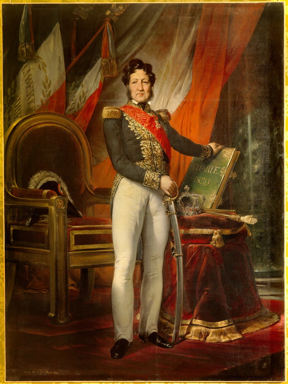 Portre en pied de Louis Philippe 1er (1773-1850), 1830 tüzüğünü elinde tutan Fransız Kralı. Kralın arkasındaki üç renkli bayraklar “Liberte Egalite Fraternite” sloganını taşıyor. Emile Jean Horace Vernet