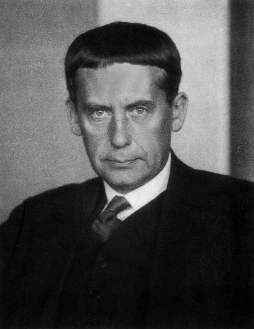 walter gropius by Hugo Erfurth