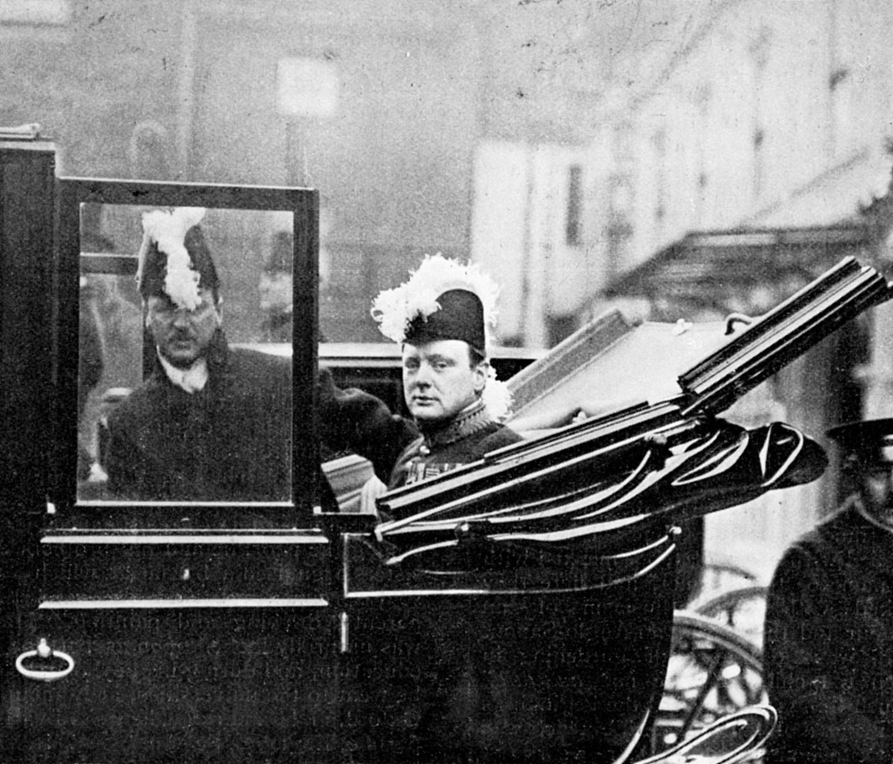 Danışma Meclisi, Winston Churchill Saraydan Ayrılırken. Bir Milletler Endişesi, 1910. by Illustrations Bureau