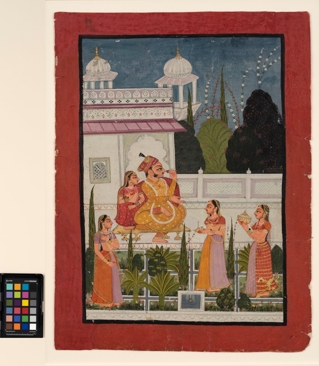 Üç kadının katıldığı ranisiyle terasta bir raja, 18. yüzyılın sonlarında (kağıt üzerinde opak suluboya) by Indian School