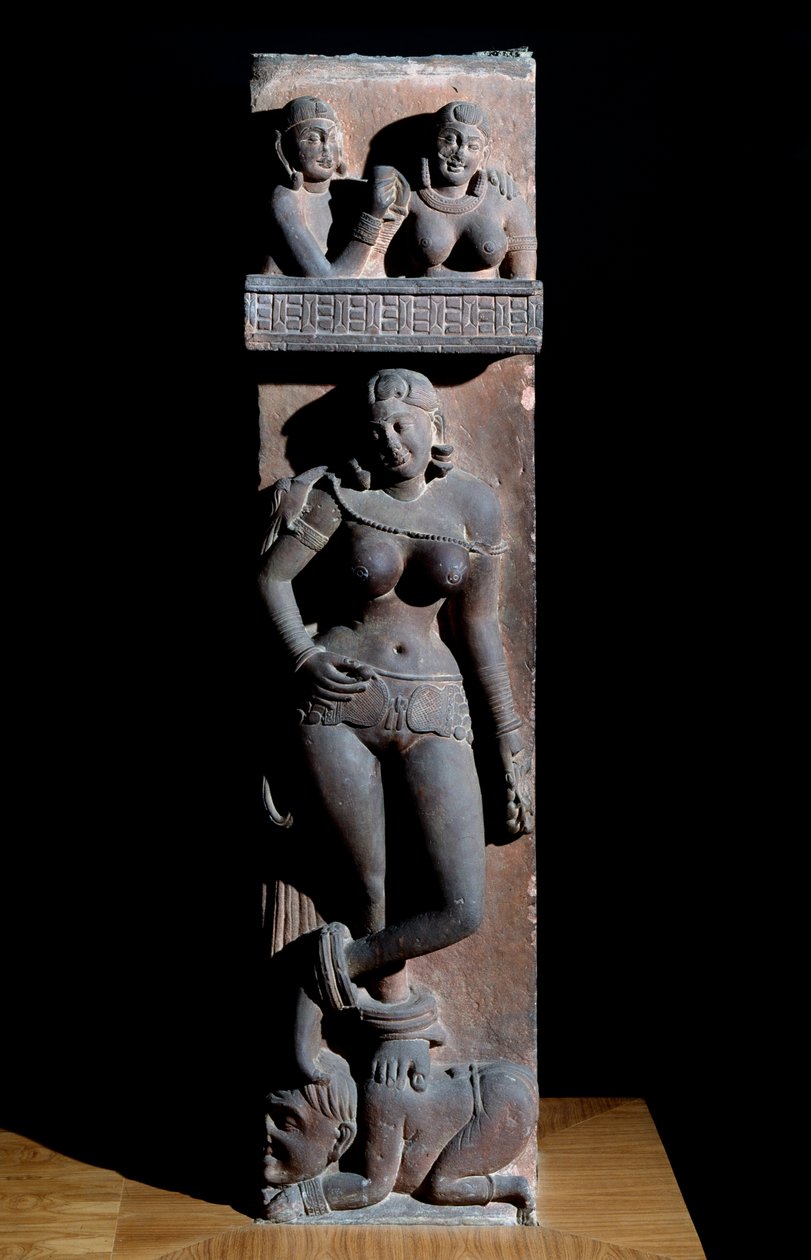 Hinduizm: Doğanın Yakshini (Yaksi) ruhunun bir papağanla temsili, bir cücenin üzerinde duruyor - (Bir papağanlı bir Yaksi, bir cücenin üzerinde duruyor) Mathura