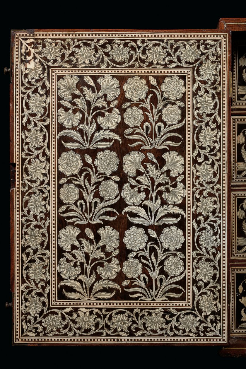 Babür kabinesi, Gujarat veya Sindh, Batı Hindistan (fildişi işlemeli ahşap) by Indian School