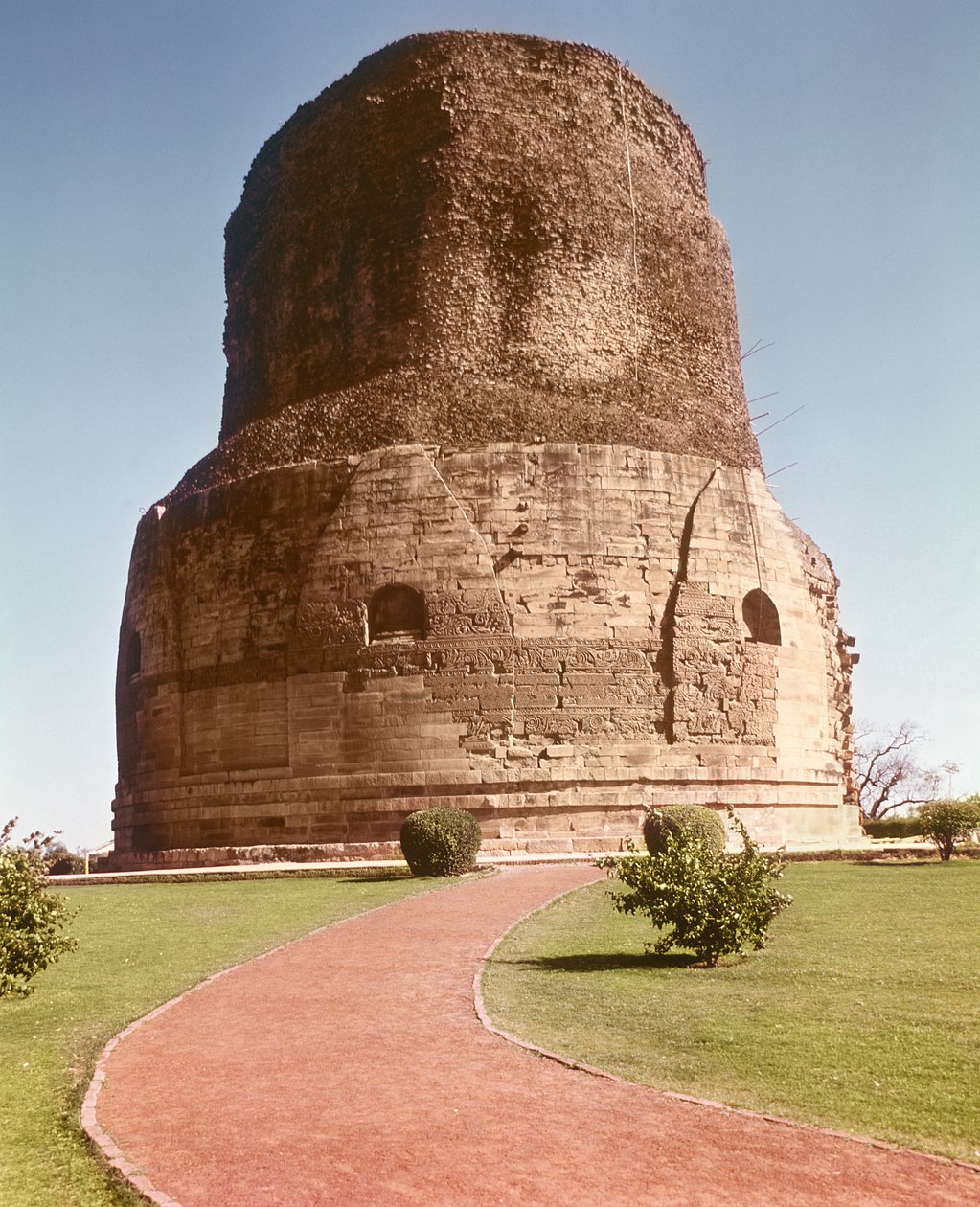 Dhameh stupa, MS 500 civarı by Indian School