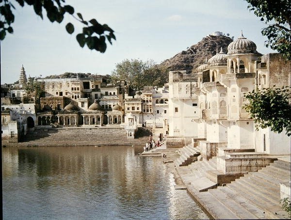 Şehir manzarası by Indian School