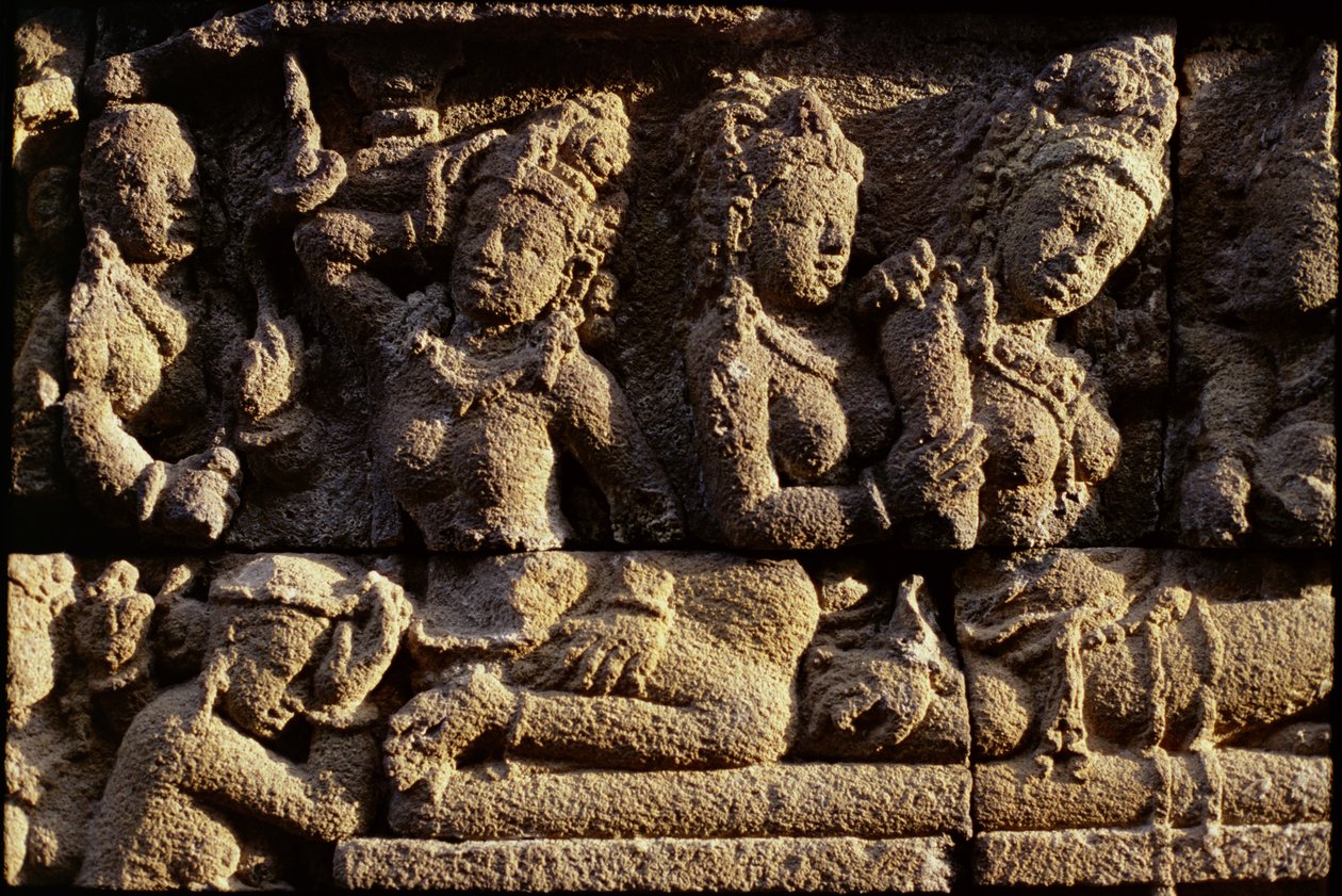 Dış cephe detayı, AD 778-850 volkanik taş by Indonesian
