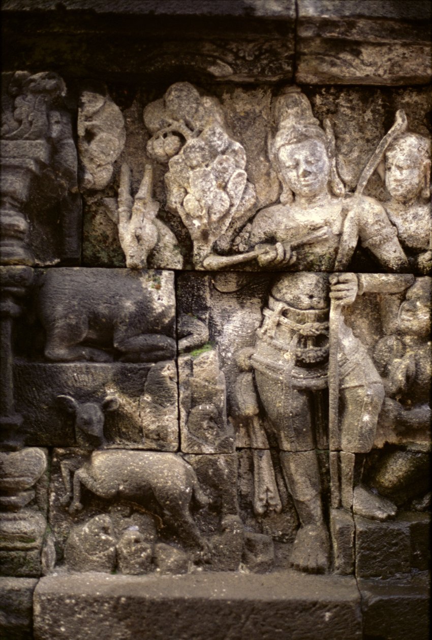 Dış cephe detayı, AD 778-850 volkanik taş by Indonesian