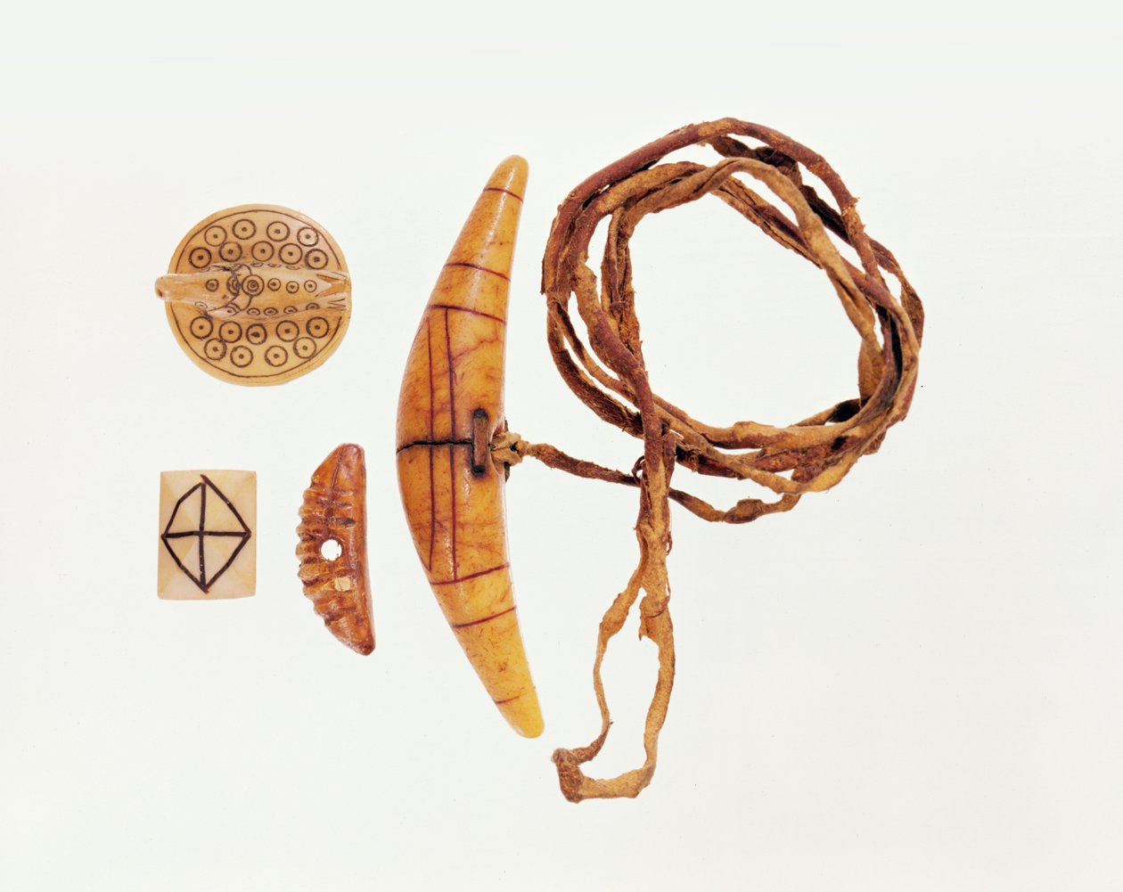 Inuit balıkçılık ekipmanları by Inuit School