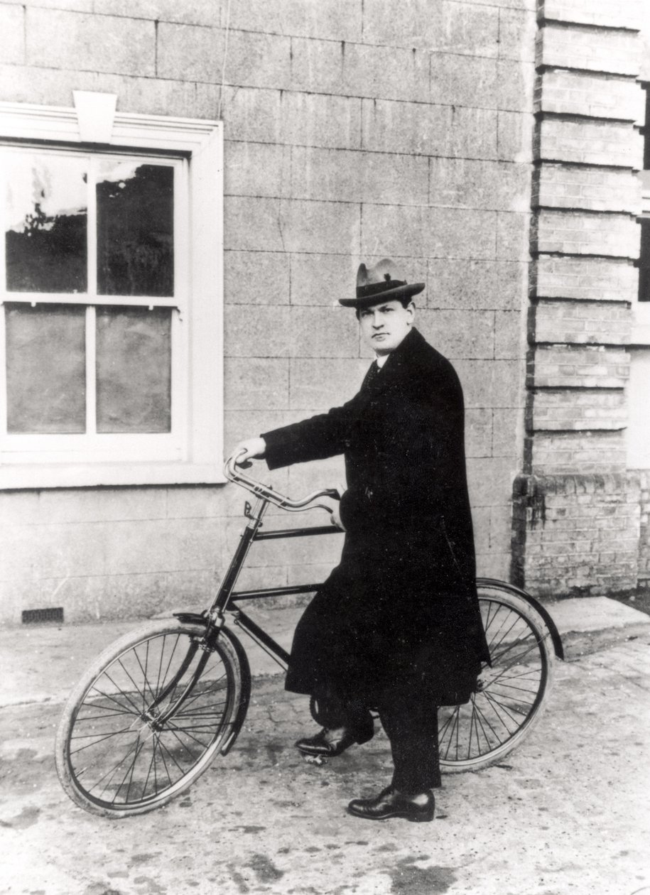 Michael Collins (1870-1922) ünlü bisikletiyle by Irish Photographer
