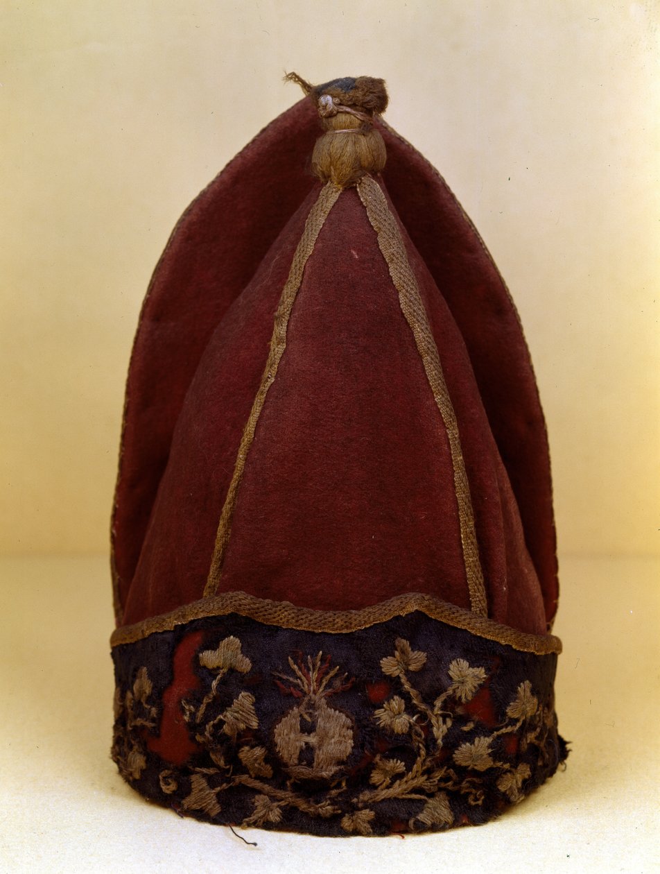 Grenadier şapkası, diğer rütbeler, İrlanda Kraliyet Alayı, yaklaşık 1710 by Irish School