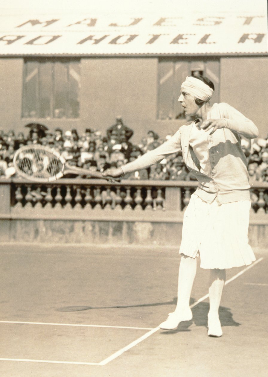 Suzanne Lenglen tenis oynuyor, 1926 dolayları (gümüş bromür jelatin baskı) by Italian Photographer