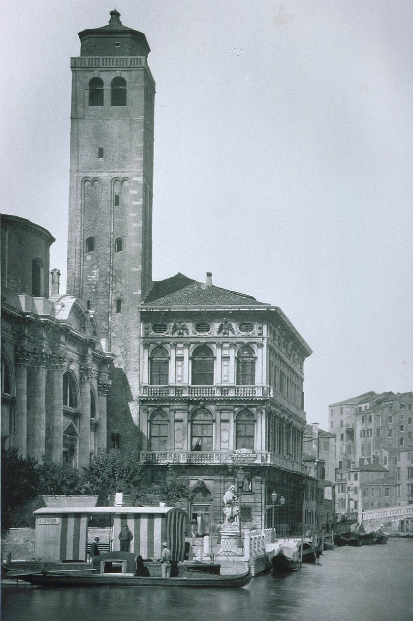 Palazzo Labia ve San Geremia kilisesinin görünümü by Italian Photographer
