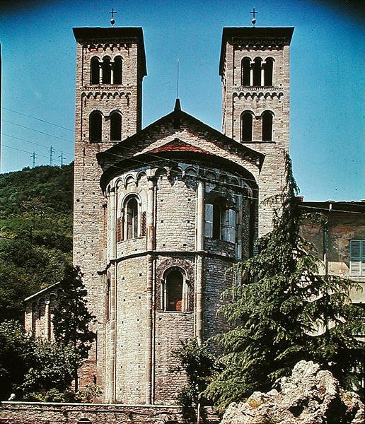 Sant Abbondio Bazilikası by Italian School