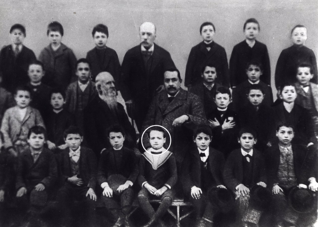 Benito Mussolini bir l