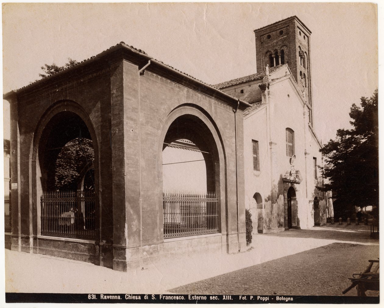 Aziz Francis Kilisesi, Ravenna, Emilia-Romagna, İtalya, fotoğraf Pietro Poppi, Bologna, 1900 civarı by Italian Photographer