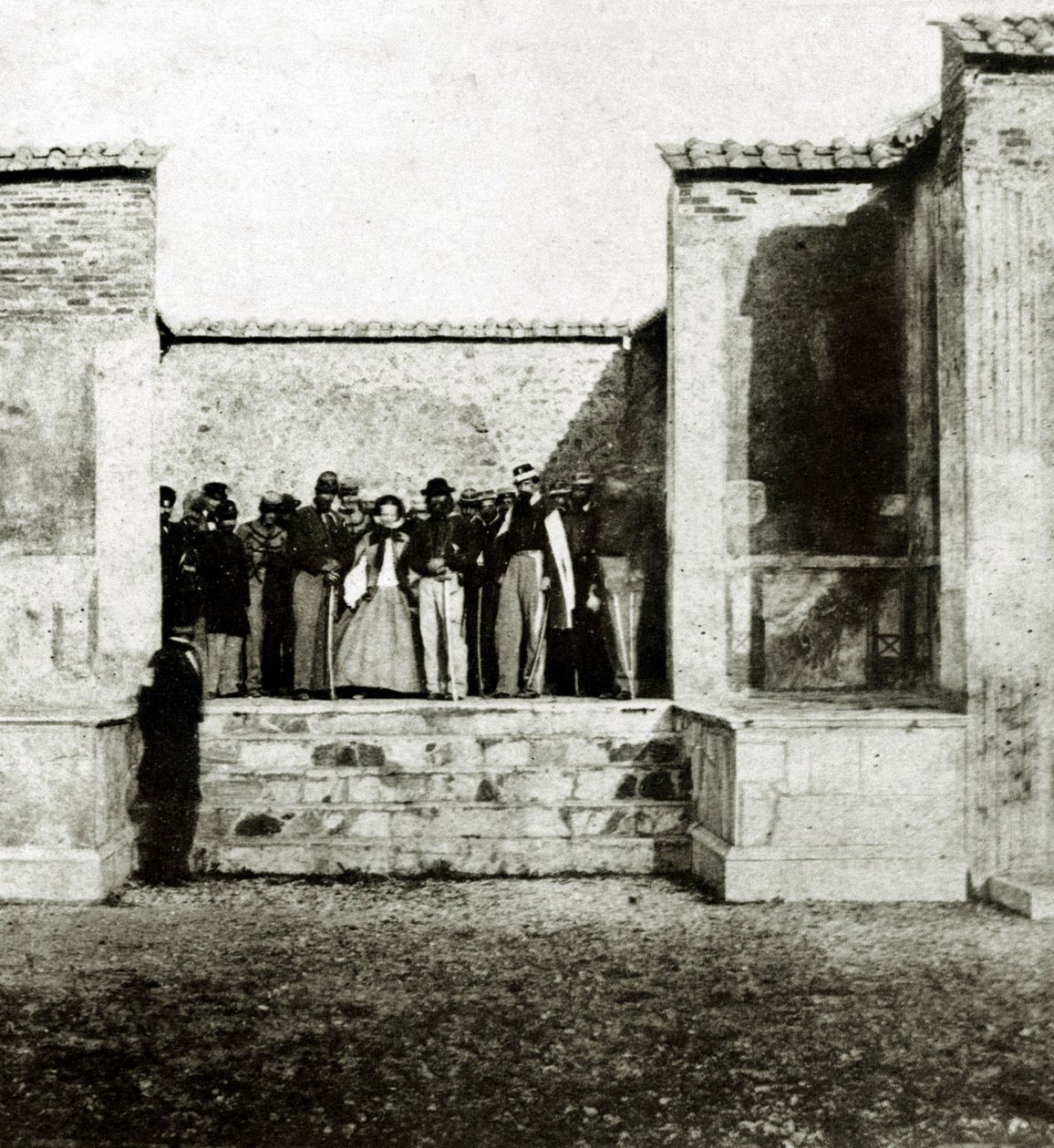 Giuseppe Garibaldi, Giuseppe Fiorelli ile Pompei ziyaretinde by Italian Photographer