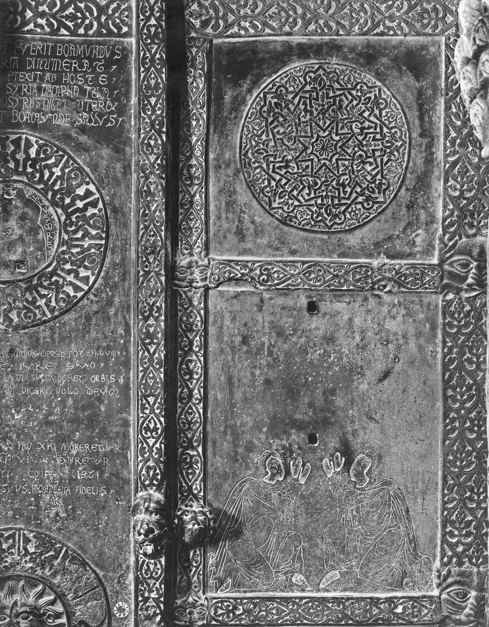 Bronz kapı, Hauteville I. Bohemund Mozolesi (ayrıca bkz. 266975) (detay) (s/b fotoğraf) by Italian School